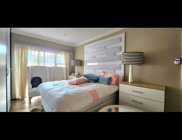 3 BEDROOM HOUSE FOR SALE IN RACEVIEW